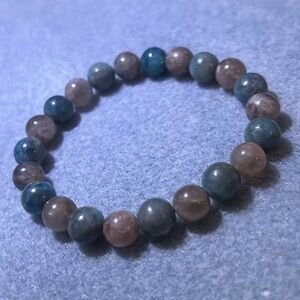 Elegant Beaded Bracelet in Blue and Brown